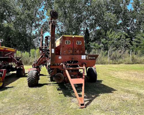 Sembradora Bertini 32000 de 32 a 17,5