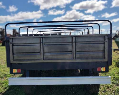 Acoplado Playo 4 X 2 Mts con Barandas Volcables