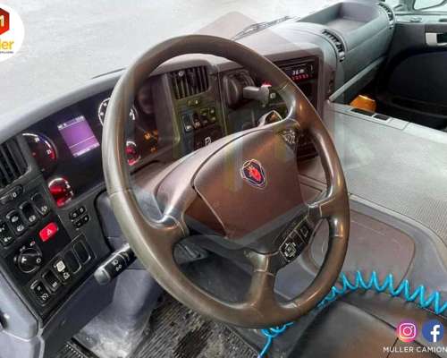 Scania P410 año 2014 con Hidrogrua 22 TN