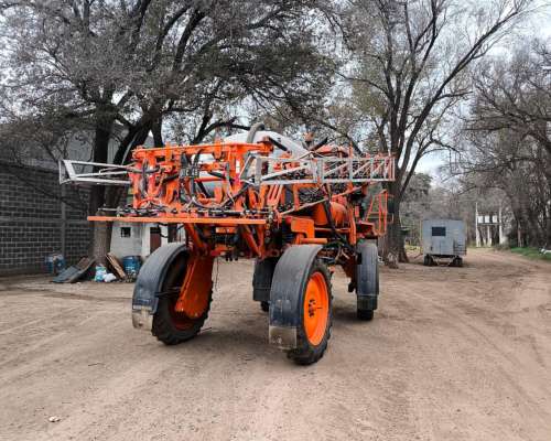 Jacto 2500 Plus, año 2017, 6300 HS, Excelente