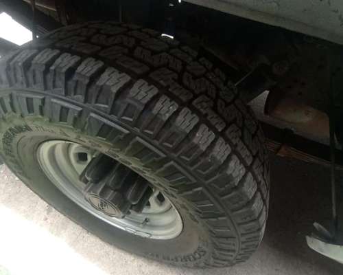 Ford F-100 3.9 TDI XL Plus 2006 Diesel $23.999.000 369.000km