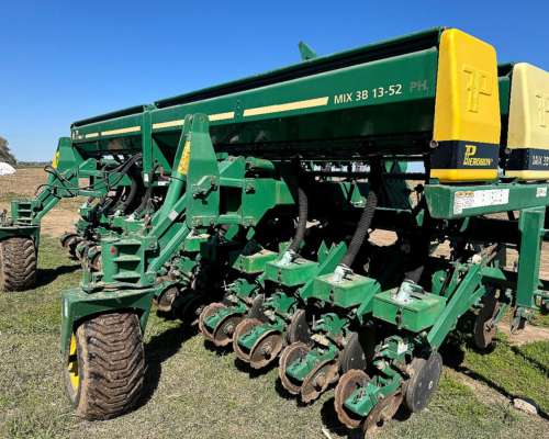 Sembrador Pierobon de 13/52 Fert Doble