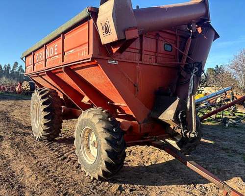 Tolva Autodescargable Degrande 16 TN, muy Buena