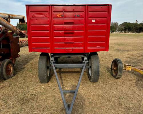 Acoplado Playo Comofra de 4,50x2,00 MT, 8 TT
