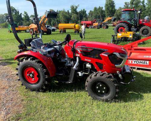 Tractor Gravo 50 HP 4x4, Tres Puntos