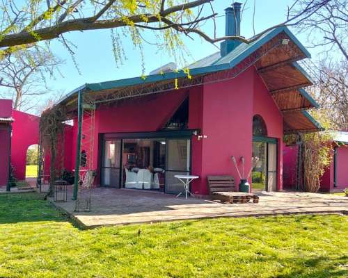 En Venta Finca de 11 Hectáreas, Tres Casas Excelente Parque