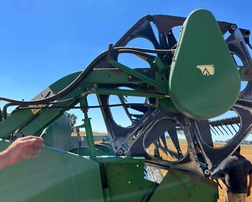 Cosechadora John Deere 9650 30 Pies año 2008.