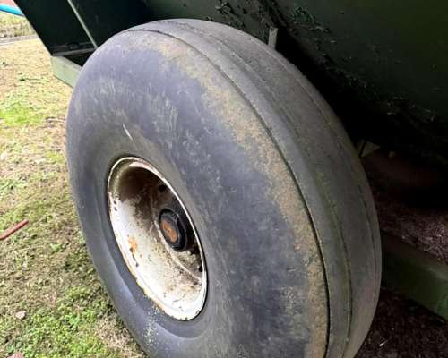 Tolva Autodescargable Verde de 14 TN