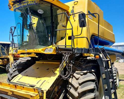 Cosechadora New Holland CS 660 Plataforma 30 Pies