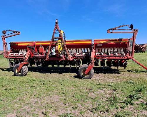 Sembradora Neumatica Bertini de 20 Lineas a 41 cm