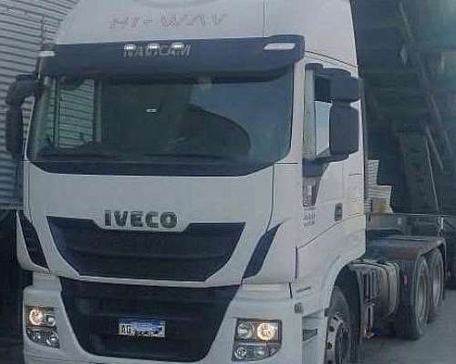 Iveco HI- WAY 440 año 2024 con 100.000 km Impecable