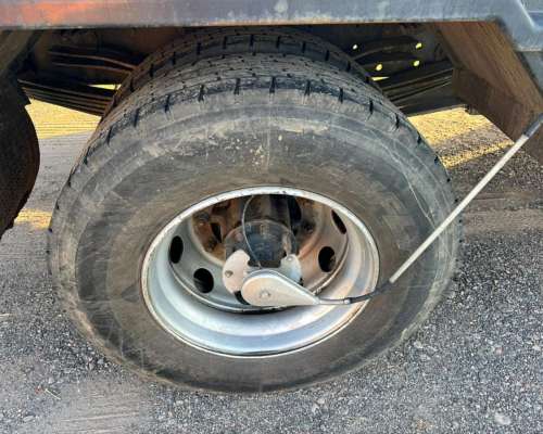 Ford Cargo 1831 C/carroceria