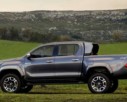 Toyota Hilux SRX 4X4 AT 0km