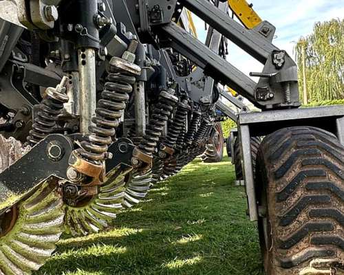 Sembradora Pla 29 Lineas a 26 cm Combinada 15 Lineas a 52