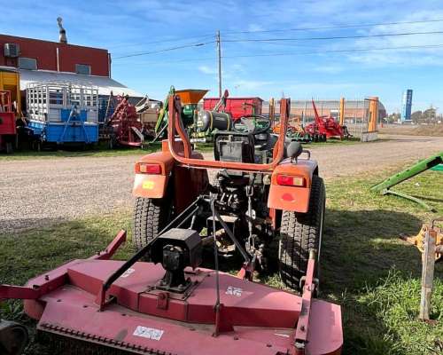 Hanomag 250a - con Desmalezadora