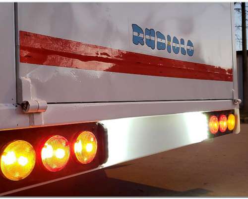 Acoplado Taller Batan Americano para 800 KG. 1 Eje