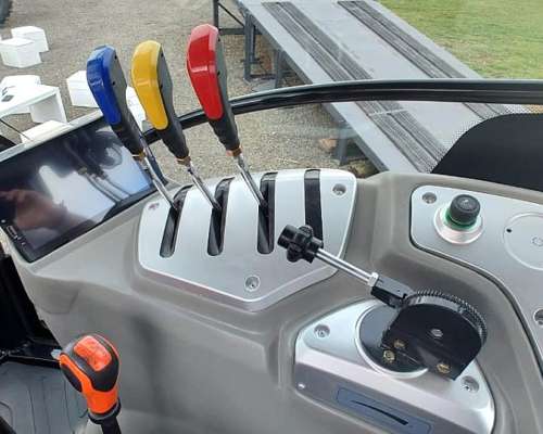 Tractor Traxor Tc1504+ 150 HP 4X4 con 3 Puntos