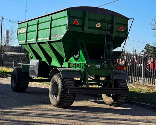 Acoplado Semilla Fertilizante 22 TN C/balanza. Montecor