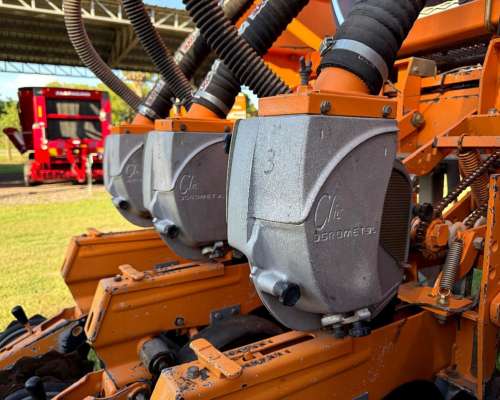 Sembradora Agrometal Pivot de 20 a 42 Neumática Autotrailer