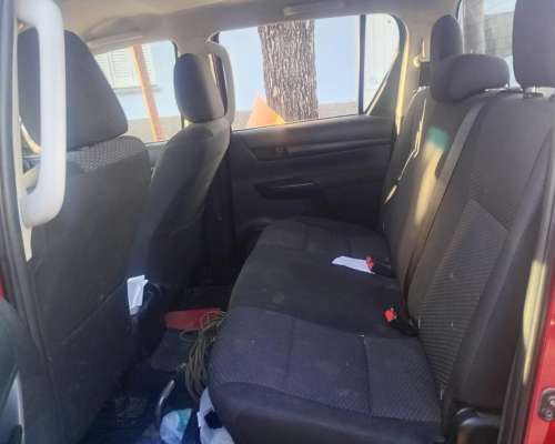 Vendo Toyota Hilux D/C 4X4 año 2022