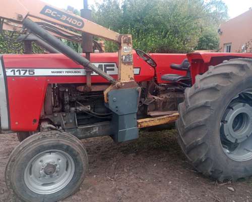 Tractor Massey Ferguson 1175 con Pala Frontal