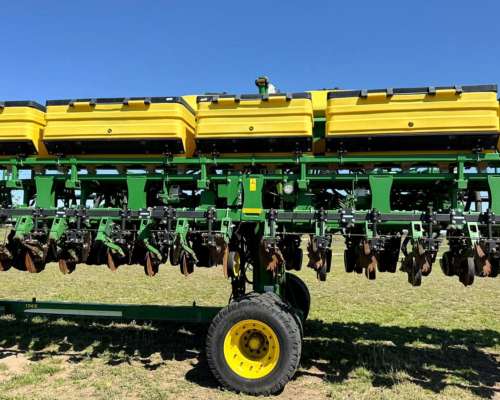 Sembradora John Deere - 1745