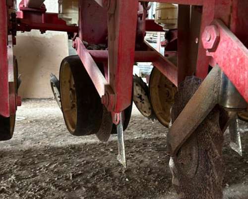 Sembradora Giorgis Precisa 8000 de 24 a 52 cm C/monitor