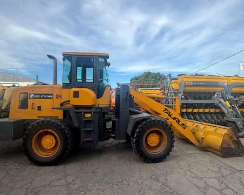 Pala Cargadora Taurus 829k año 2014 Cummins 100hp Balde 1,5