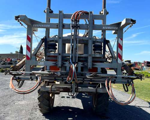 Pulverizador Ombu PA 3000.de 3000 Lts de Capacidad