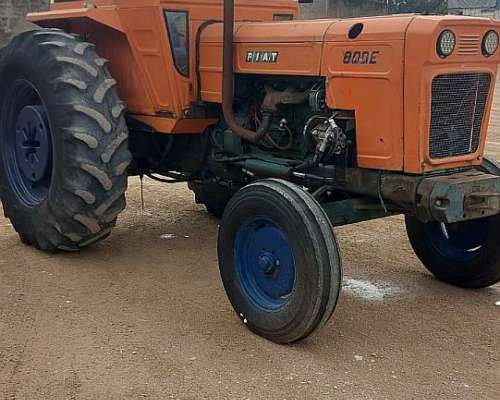 Tractor Fiat 800e Gomas Delanteras Nuevas, Tres Arroyos