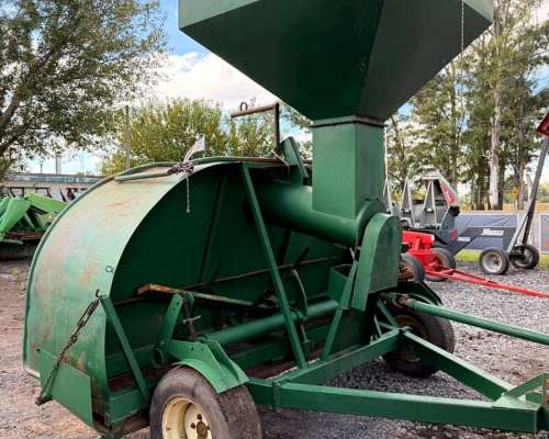 Embutidora Embolsadora Marca Venado muy Buena