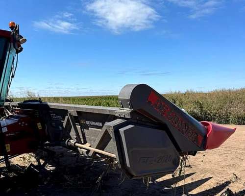 Cabezal Maicero de Grande 16 Surcos a 52 cm