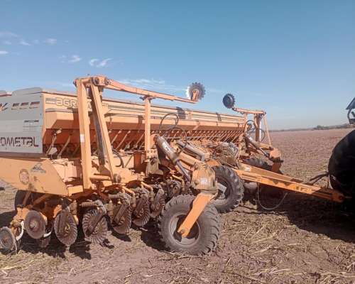 Sembradora de 33 a 21 Agrometal