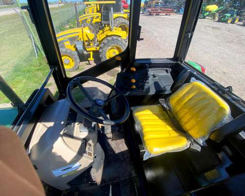 Tractor John Deere 6615, año 2007