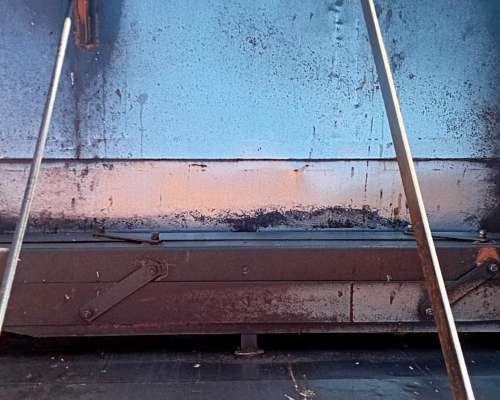 Tolva Autodescargable Cestari. Buen Estado