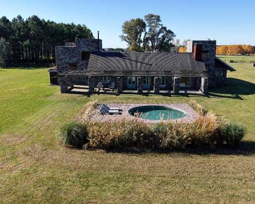 9.948 M2. Exclusiva Chacra de Estilo Campo en la Macarena