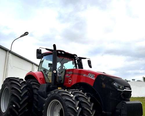 Tractor Case IH Magnum 325 MY25 4wd