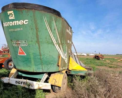 Mixer Agromec 14 M3, año 2016, Balanza Hook, Disponible