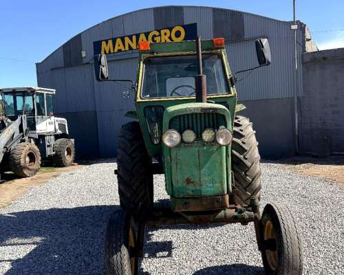 Tractor John Deere 2420
