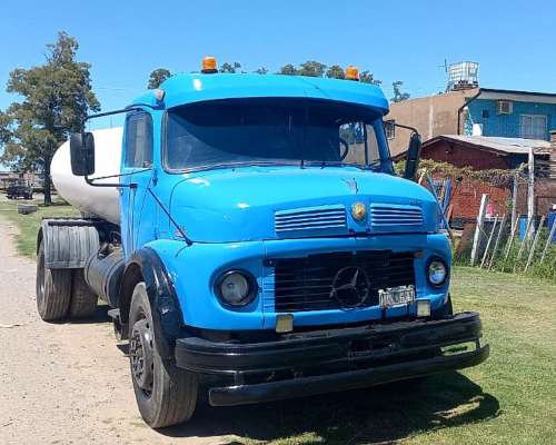 1114 Mercedes Benz Regador