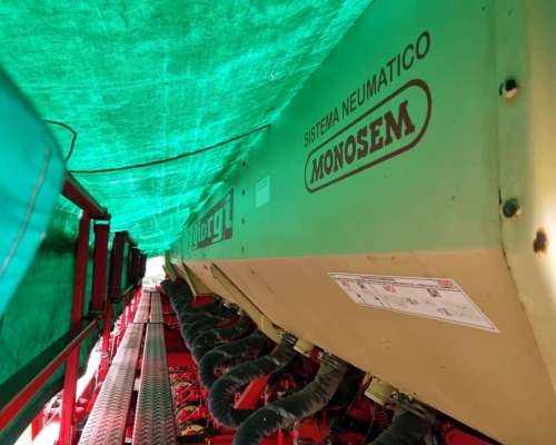 Sembradora Giorgi Precisa 8000, Neumatica 27 Surcos a 52 cm