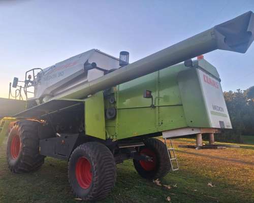 Cosechadora Claas Medion 310, Mod 2007, 23 Pies, 4000 Hs