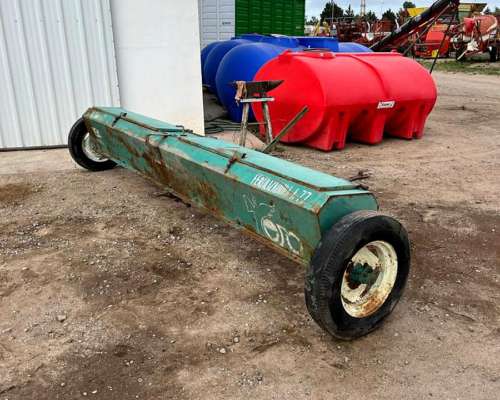 Fertilizadora al Voleo de Arrastre .