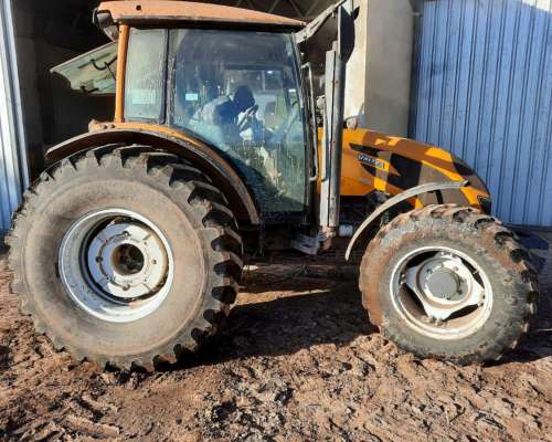 Tractor Valtra A134 Usada