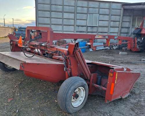 Segadora Hesston 1365 - año 2012