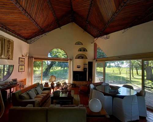 En Venta Finca de 11 Hectáreas, Tres Casas Excelente Parque