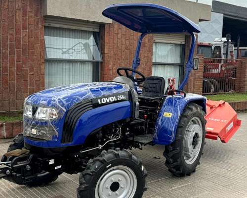 Tractor Lovol 25 HP - 4X4 - 3 Puntos - Salida Hidráulica.