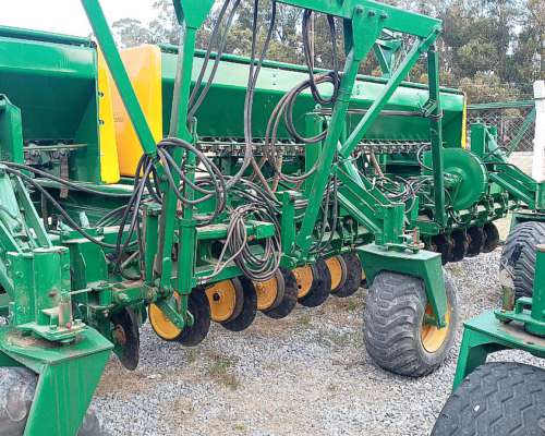 Sembradora Pierobon MD 21-48 Monodisco