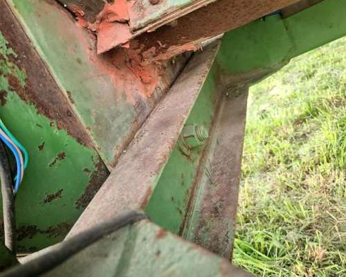 Tolva Autodescargable Ombu de 14 Toneladas