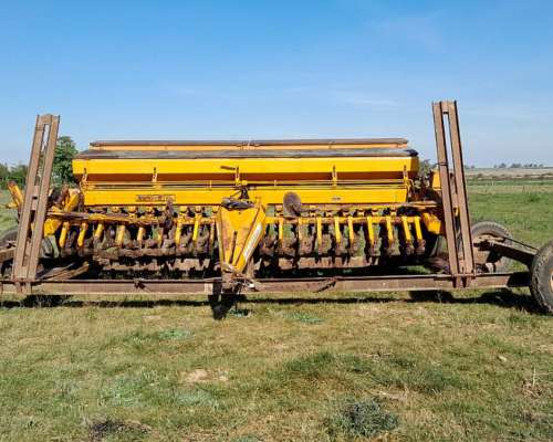 Sembradora Agrometal GX de 21 Líneas a 21